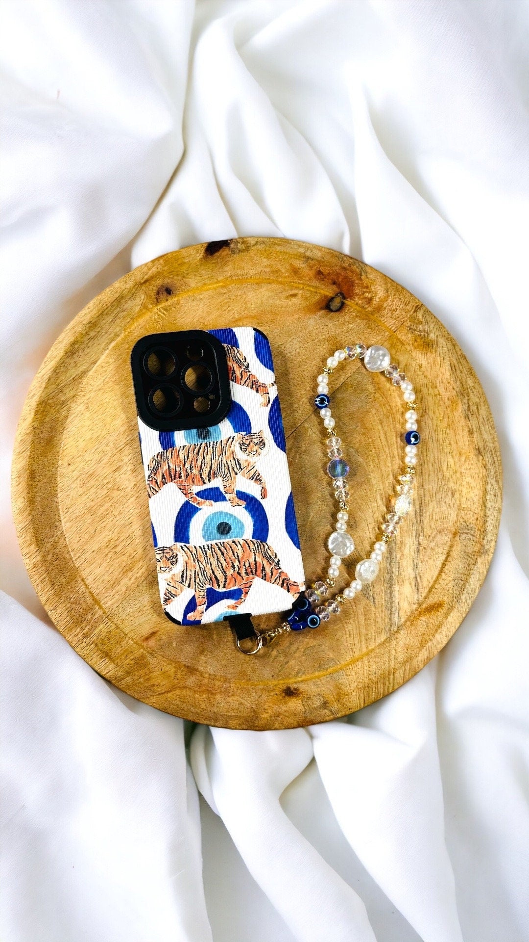 Coque de téléphone - coque iPhone - coque et son bijou de téléphone - seule ou en duo - léopard et œil grec