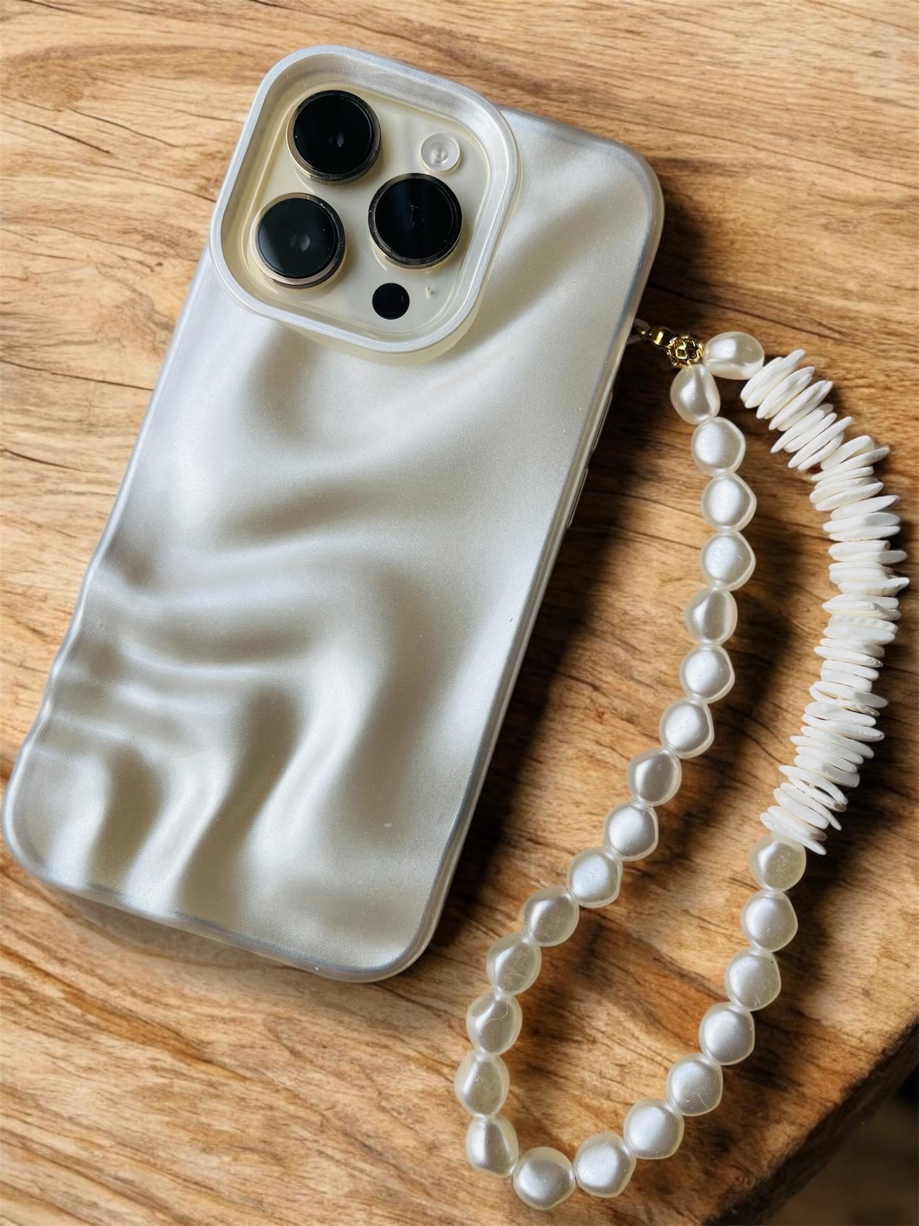 coque de téléphone design vague- coque bord ondulé - bubble - phone case - nacrée - nude