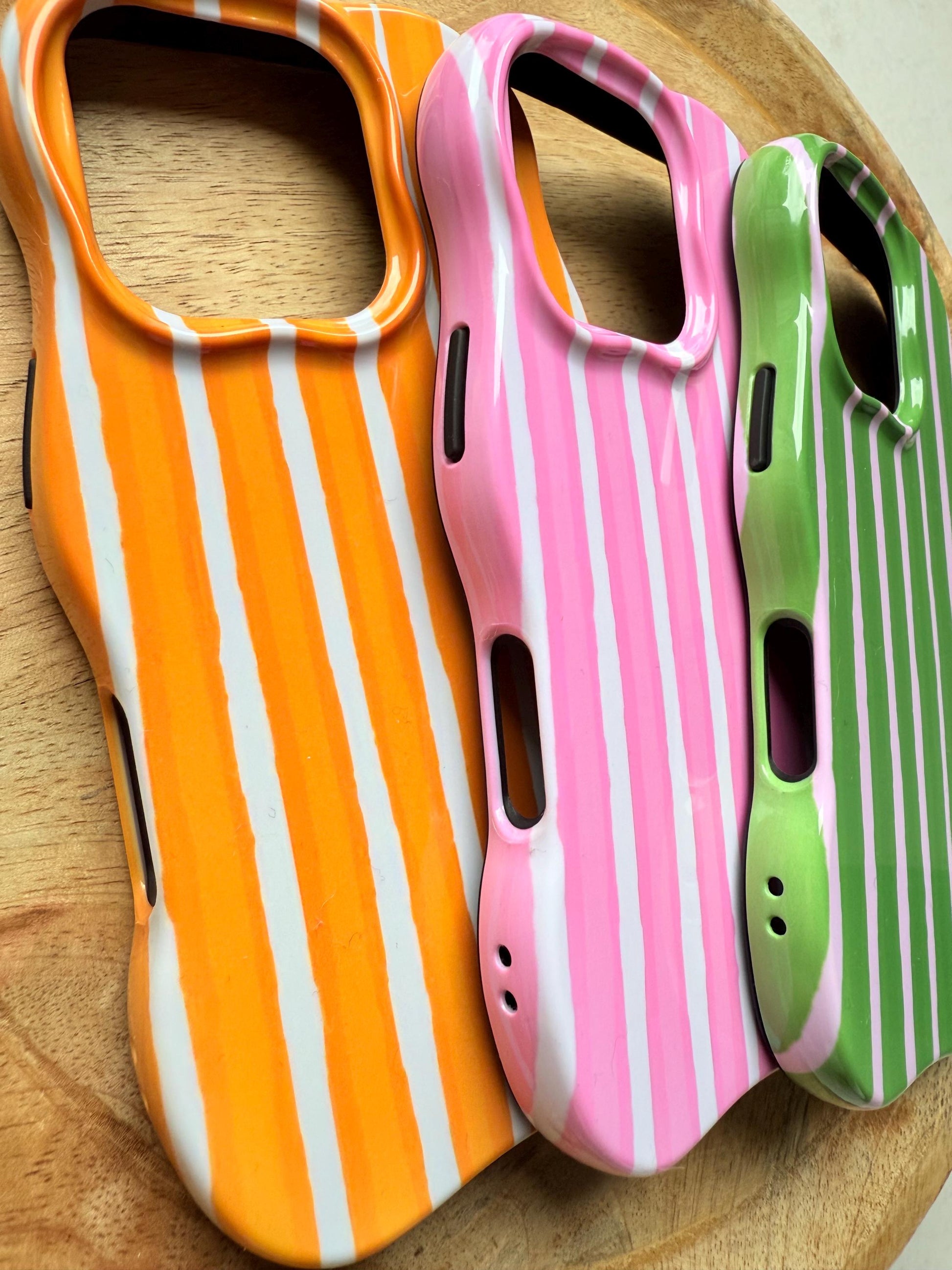 Lot de 3 coques rayées colorées – Vert, rose et orange – Finition brillante