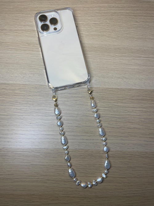 Bijou de téléphone EMILY IN PARIS - iPhone - coque et son bijou de téléphone - perles nacrées - blanc - emily in paris - mindy phone