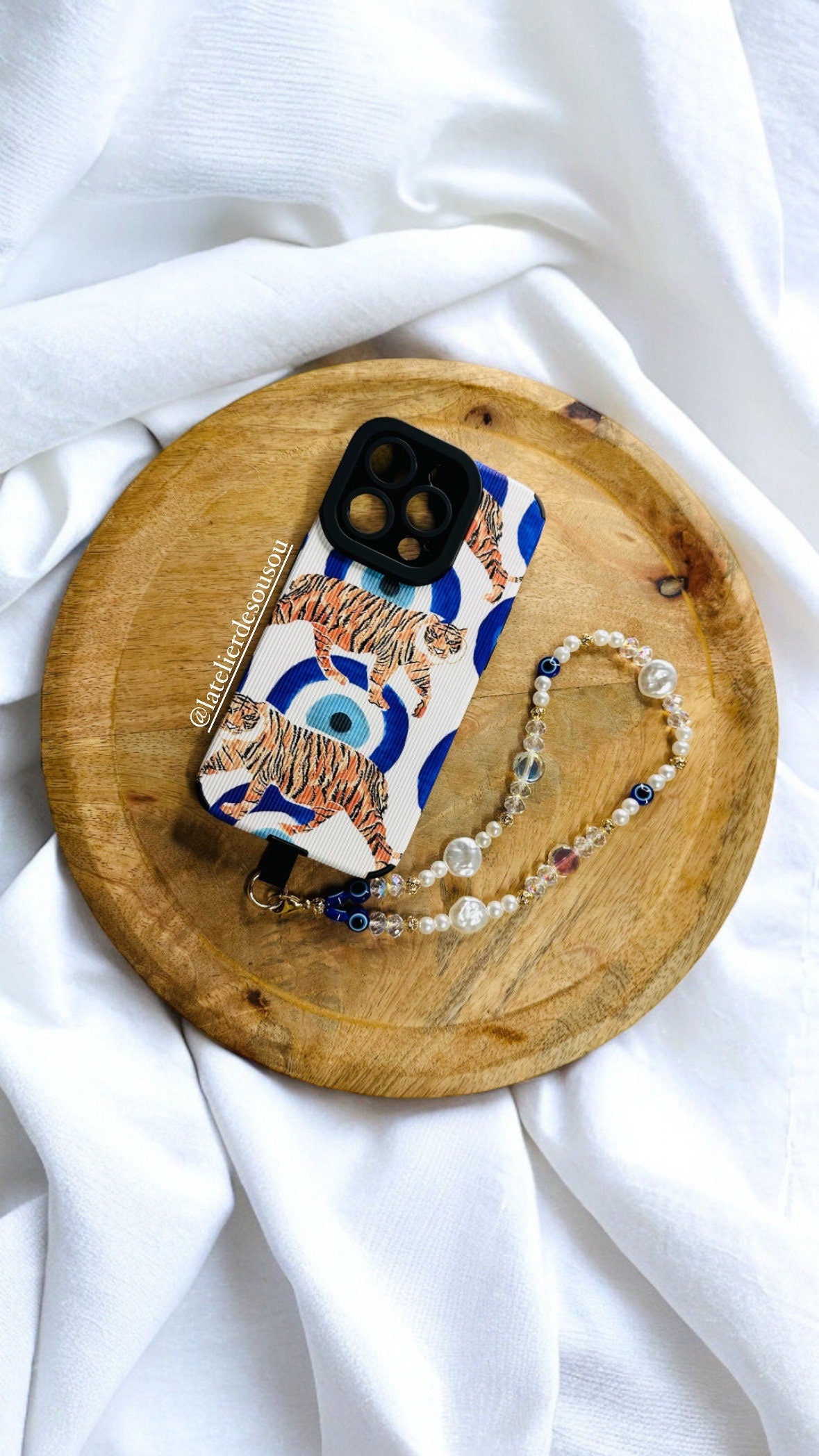 Coque de téléphone - coque iPhone - coque et son bijou de téléphone - seule ou en duo - léopard et œil grec